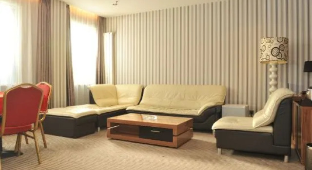 Люкс Deluxe Dajiaoting International Business Hotel