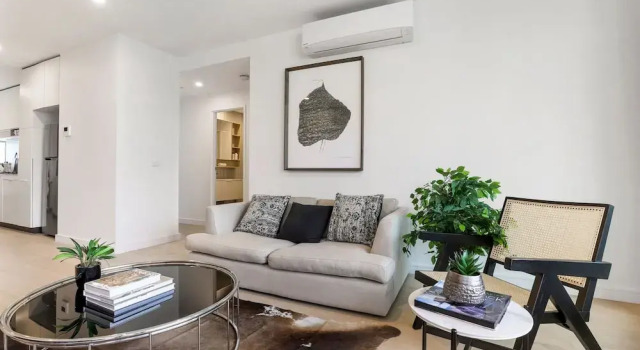 Апартаменты Modern 2-bed Ivanhoe Unit With Parking