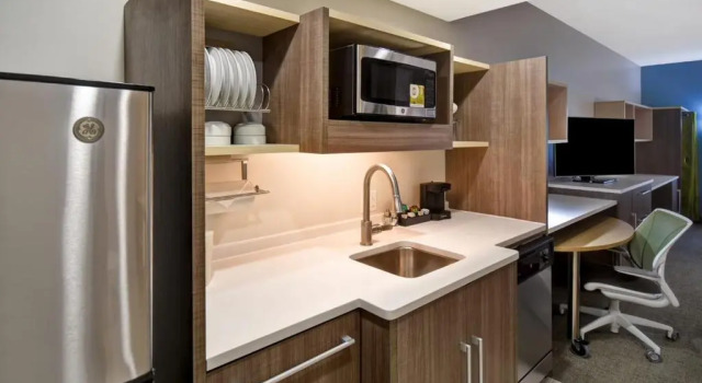 Четырёхместный люкс Home2 Suites By Hilton Frankfort