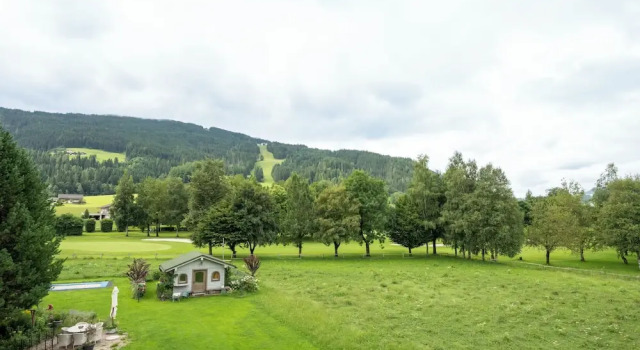 Двухместный номер Standard с балконом и с видом на сад Hubengut Bed and Breakfast