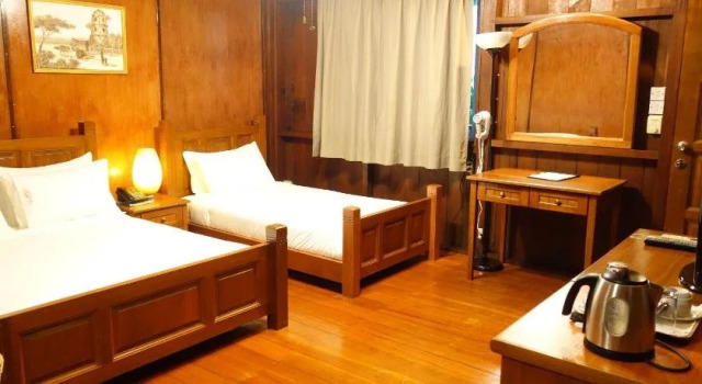 Rose Garden Resort, Đặt Khu nghỉ dưỡng Khách sạn 3 sao ở Koror, 3*