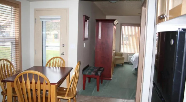 Номер Standard Waterton Lakes Lodge Resort