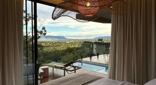 Вилла с балконом и с видом на горы Majulê Ecolodge