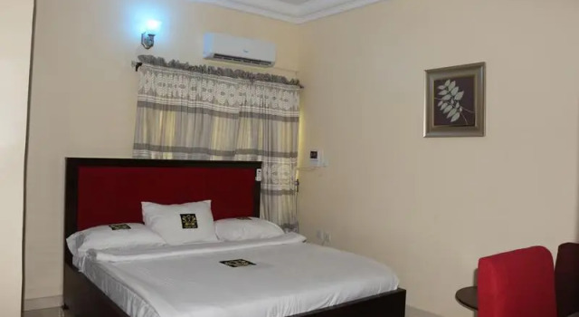 Номер Executive TommsVille Hotels