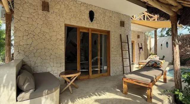 Двухместный номер Deluxe с видом на бассейн Boutique Villa Unaweza
