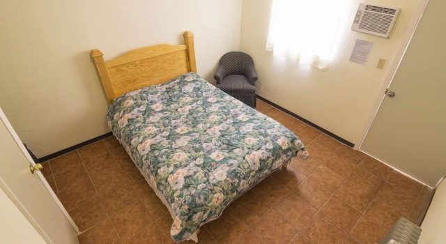 Consul Suites