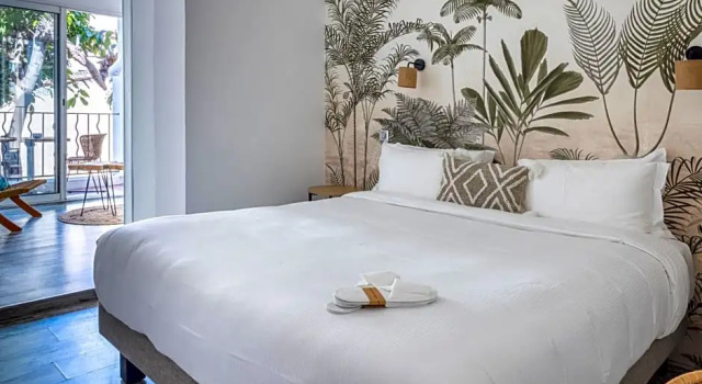Номер Prestige с балконом Hôtel La Villa Juan Beach