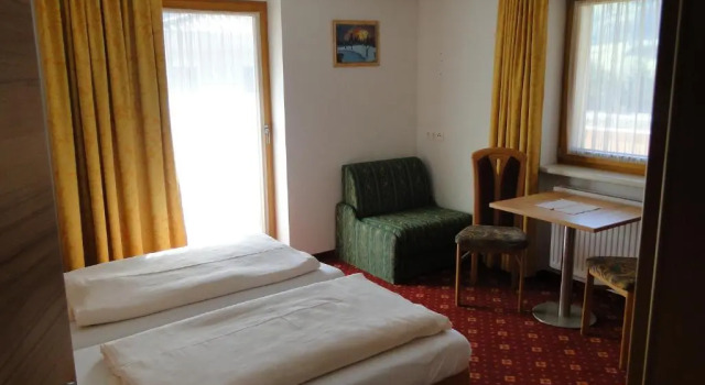 Апартаменты Hotel Theresia