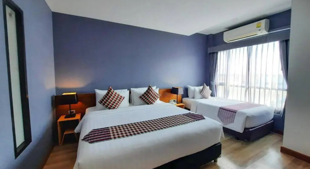 Люкс Comet Hotel Surat Thani
