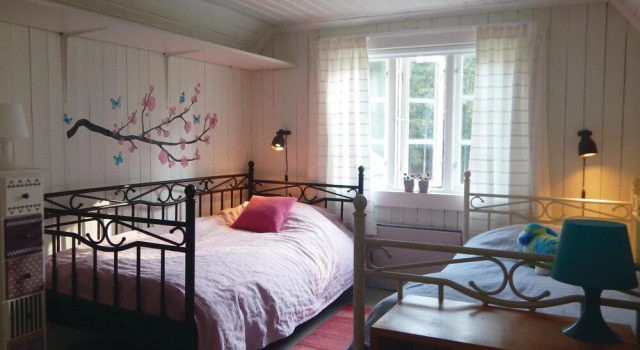 Nice Home in Bengtsfors With 4 Bedrooms and Wifi, Book Hotel  