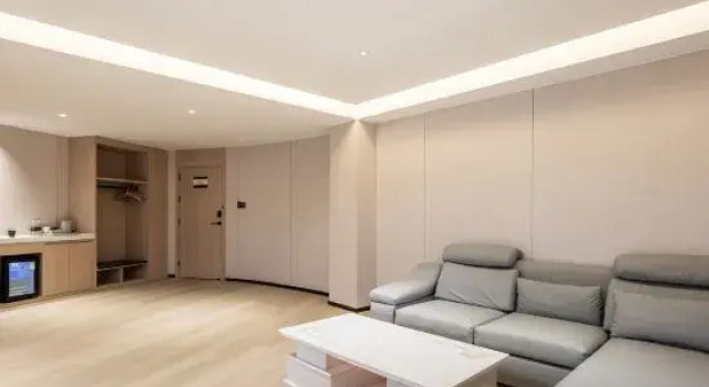 Люкс Deluxe Yunfei Hotel (Danyang Babaiban Chenghe Road)