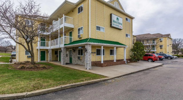 Birch Hill Suites Louisville, Забронировать Отель Луисвилл Louisville Metropolitan Area, рядом с Stony Brook Shopping Center