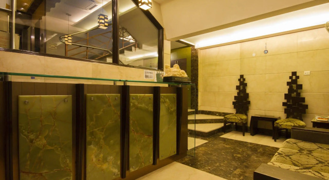 Hotel Sunstar Heights, Забронировать Отель Отели и гостиницы Нью-Дели, рядом с Больница сэра Ганги Рама, Отель