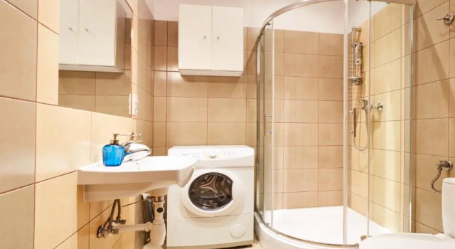 Апартаменты Ground Floor Family Apartment