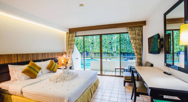 Karon Whale Resort