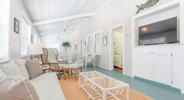 Коттедж Palm Palm Cottage