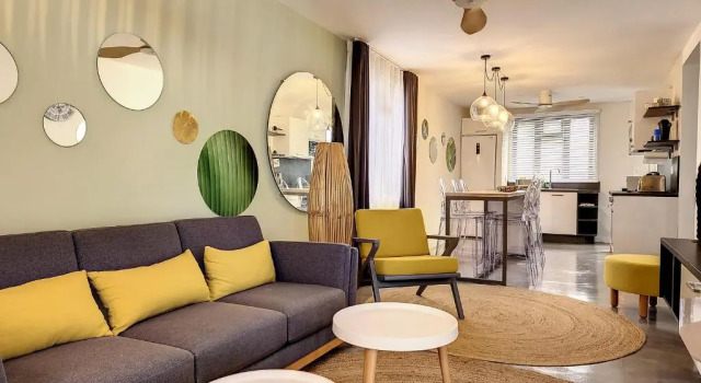 Апартаменты Sunkissed - Brand New Beach apartment located 50m from beach