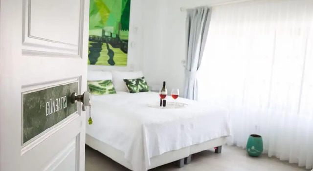 Esinti Hotel, Rezervovat Hotel Hotely v Bozcaada se snídaní, Snídaně