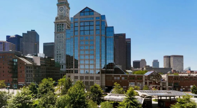 Номер Standard с видом на город Boston Marriott Long Wharf
