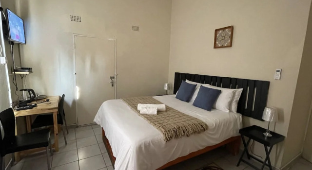Abrama Bed And Breakfast, Book Bed and Breakfast 3-stjernede hoteller i Francistown, 3*