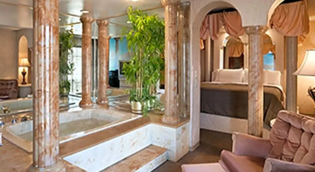Люкс Deluxe Travelodge Inn & Suites - Muscatine