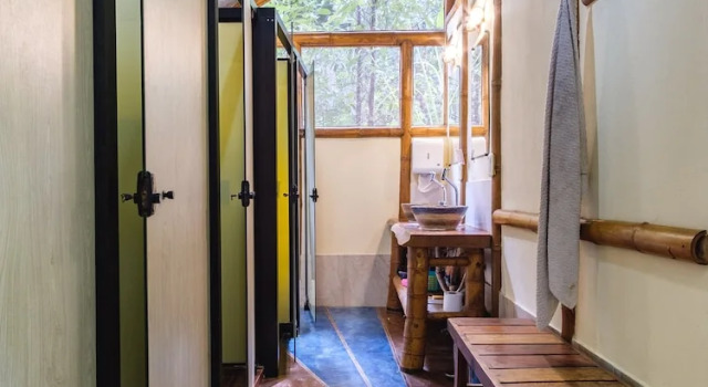 Кровать в общем номере Universo Pol Bamboo Hostel