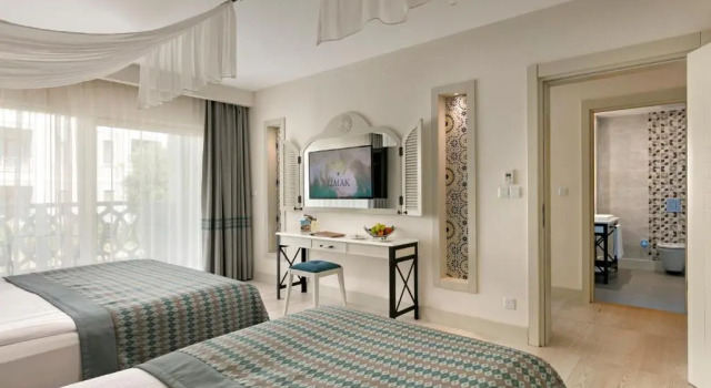 Номер Семейный Limak Cyprus Deluxe Hotel - All Inclusive