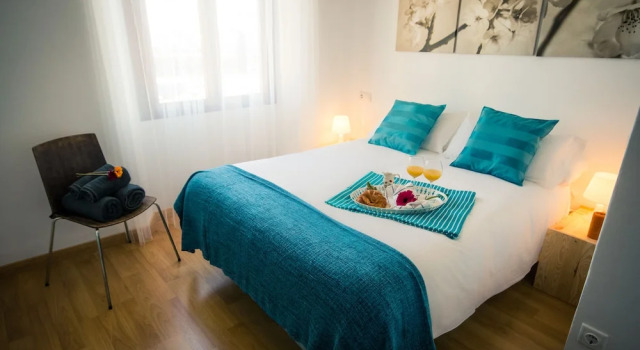 Holidays2Malaga Soho Center, Забронировать Апартаменты/квартира Малага - центр Малага, рядом с Музей Кармен Тиссен