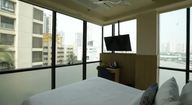 Номер Standard Indie Stays Nesco Goregaon