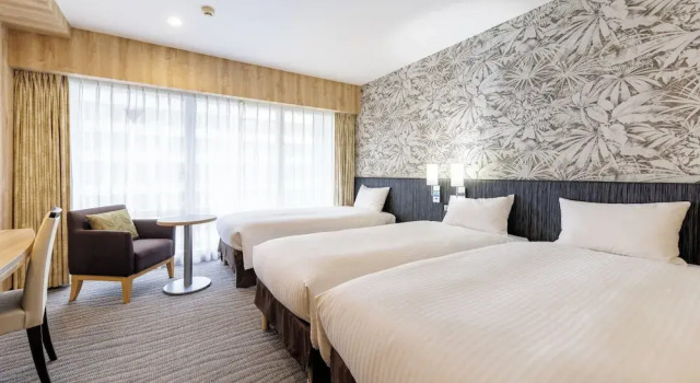 Трёхместный номер Standard Nishitetsu Resort Inn Naha