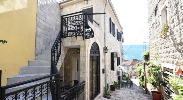 Апартаменты VILA KULA 1830 Apartments