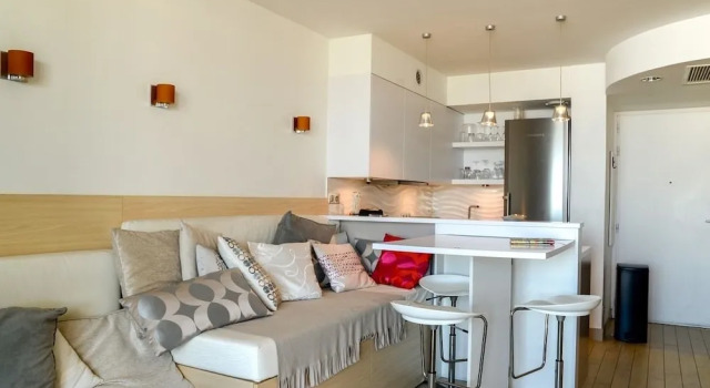 Le Rooftop T2 Luxe Vue mer Exceptionnelle, Забронировать Отель Отели Антиб с бассейном, рядом с Пляж Фор-Кар, Бассейн
