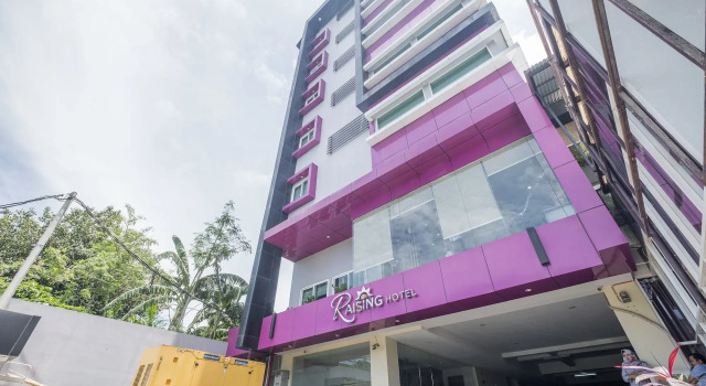 OYO 454 Raising Hotel, Prenota Hotel Makassar 