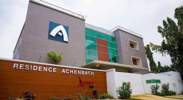 Residence ACHENBACH, Prenota Hotel Hotel a Abidjan con piscina, Piscina