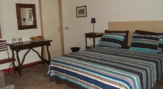 Casa della Musica, Boek Bed and Breakfast Ostra Marken
