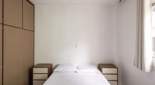 Апартаменты Apt in BC Center w Balcony 260m From Beach Elo0207