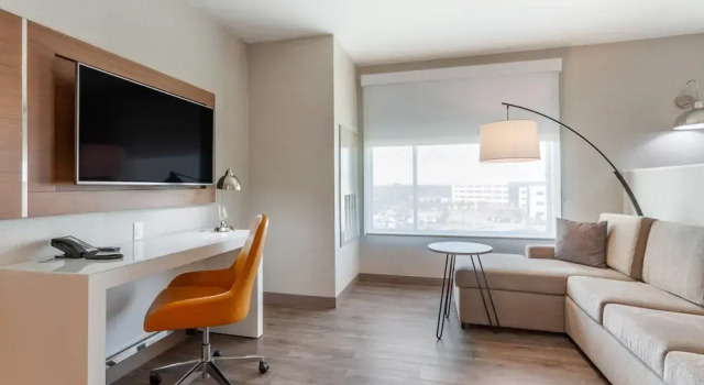 Двухместный люкс Superior Cambria Hotel Plano - Richardson Garland