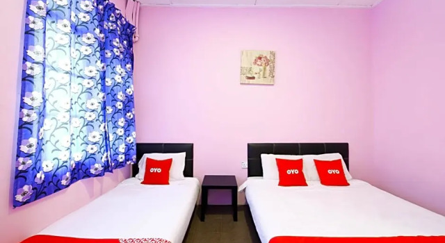 Люкс Superior OYO 1125 IR Inn Hotel