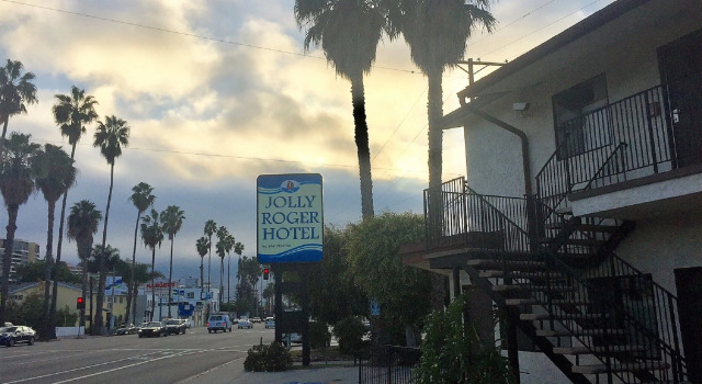 Номер Jolly Roger Hotel