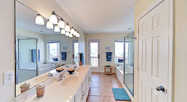 Canal 22108 - 3 Br Home