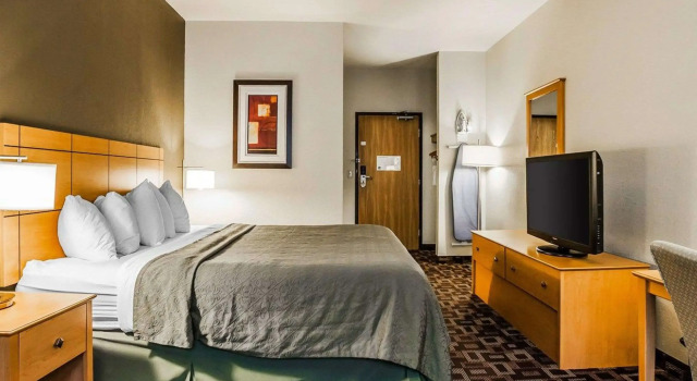 Двухместный номер Standard Quality Inn & Suites Des Moines Airport