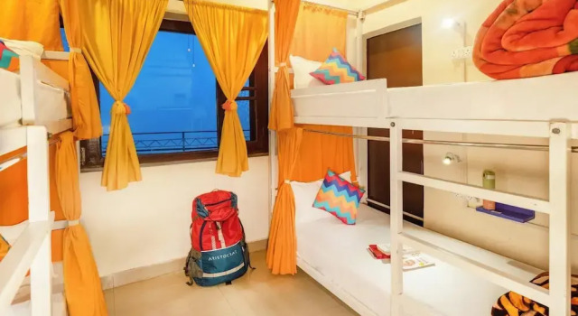 Кровать в общем номере (женский номер) goSTOPS Mussoorie Library Road