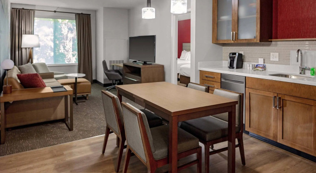 Четырёхместный люкс c 1 комнатой Residence Inn by Marriott Tuscaloosa