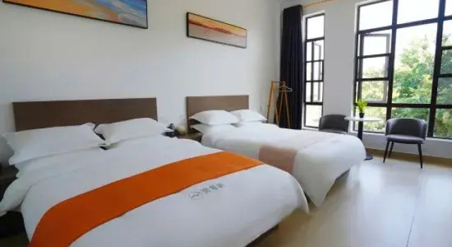 Кровать в общем номере Sanya Yue Tang Homestay (Haitang Bay)