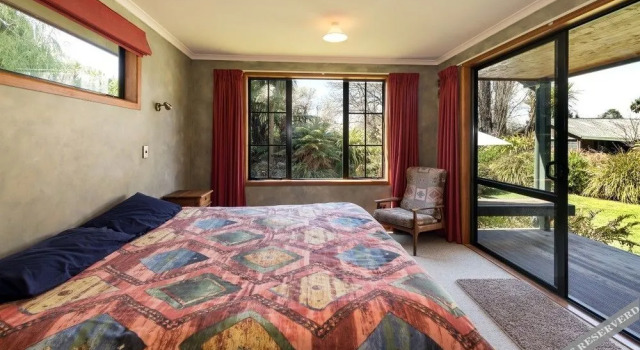 Rotorua Retreats, Rezerwuj Hotel Rotorua 