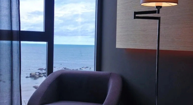 Suite junior doble con vista al mar Noom Hotel Conakry