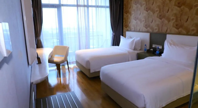 Люкс семейный Ethiopian Skylight Hotel