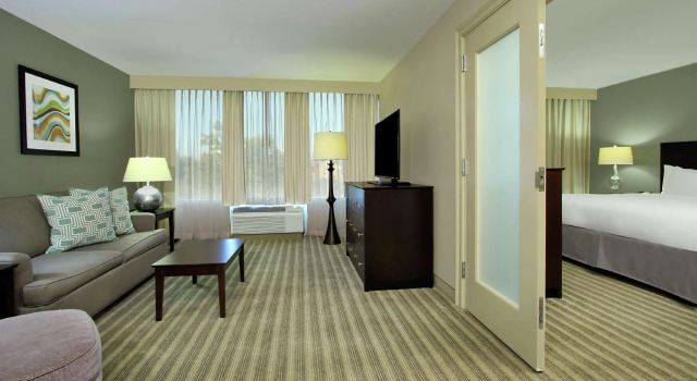 Двухместный люкс Doubletree by Hilton Newark