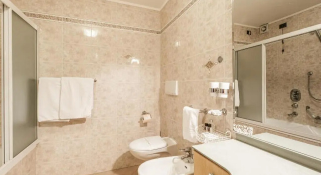 Четырёхместный номер Standard MyTime Hotels Savoy