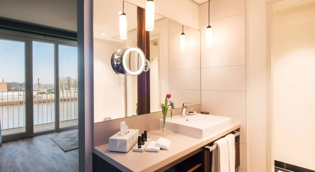 Двухместный номер Standard с балконом THE LIBERTY Hotel Bremerhaven BW Signature Collection
